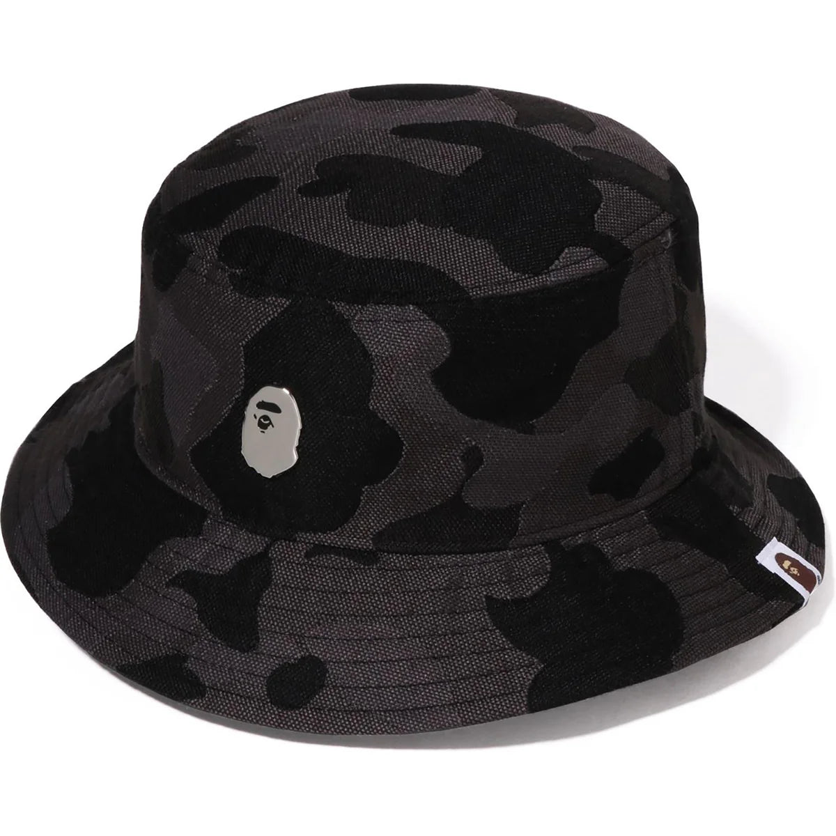 BAPE CAMO ONE POINT METAL LOGO PIN BUCKET HAT MENS